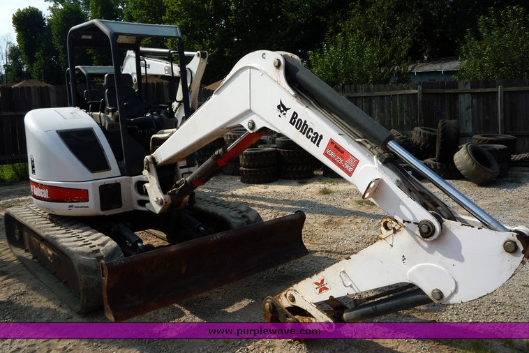 image for item 2283 2004 Bobcat 435G excavator