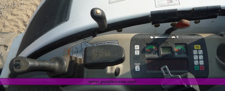 image for item 2283 2004 Bobcat 435G excavator