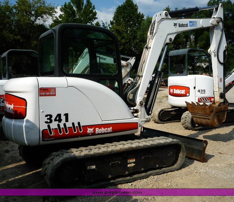 image for item 2284 2006 Bobcat 341G excavator