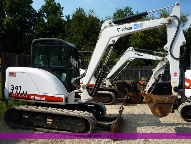 image for item 2284 2006 Bobcat 341G excavator