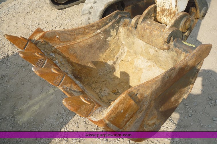 image for item 2284 2006 Bobcat 341G excavator