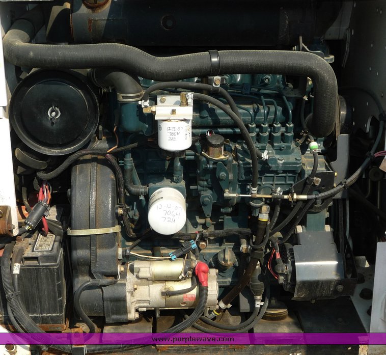 image for item 2285 2005 Bobcat T300 skid steer