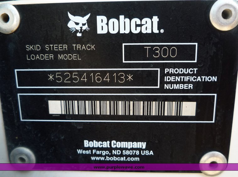 image for item 2285 2005 Bobcat T300 skid steer