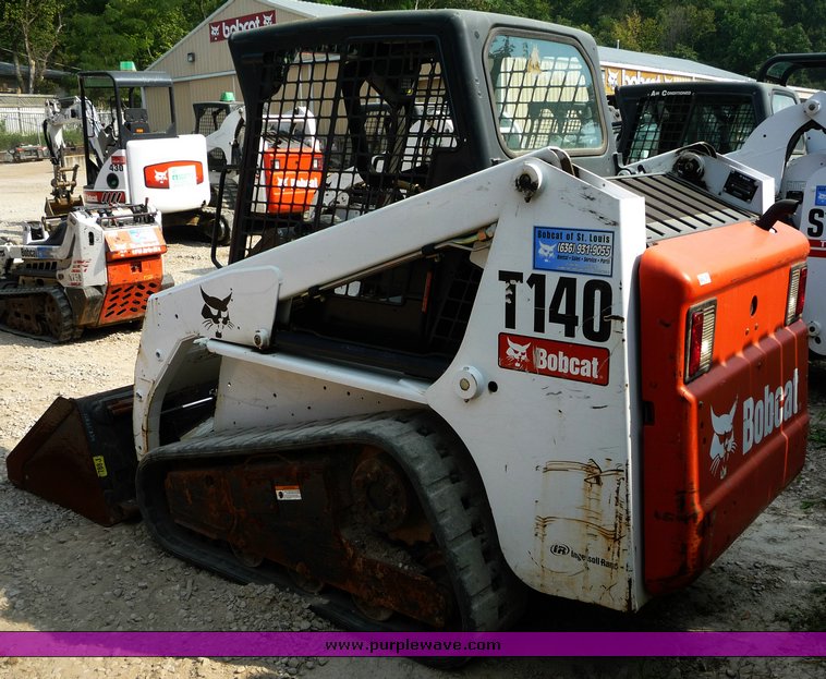 image for item 2286 2006 Bobcat T140 skid steer
