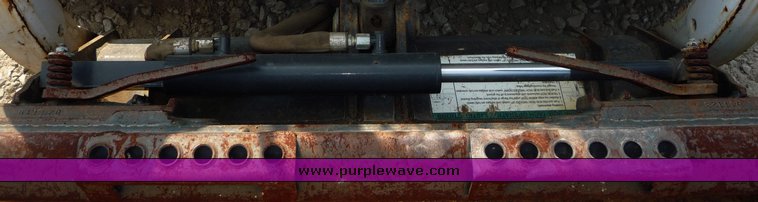 image for item 2286 2006 Bobcat T140 skid steer