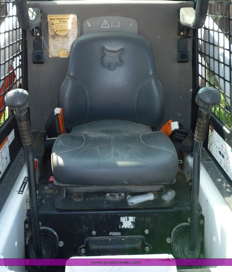 image for item 2286 2006 Bobcat T140 skid steer