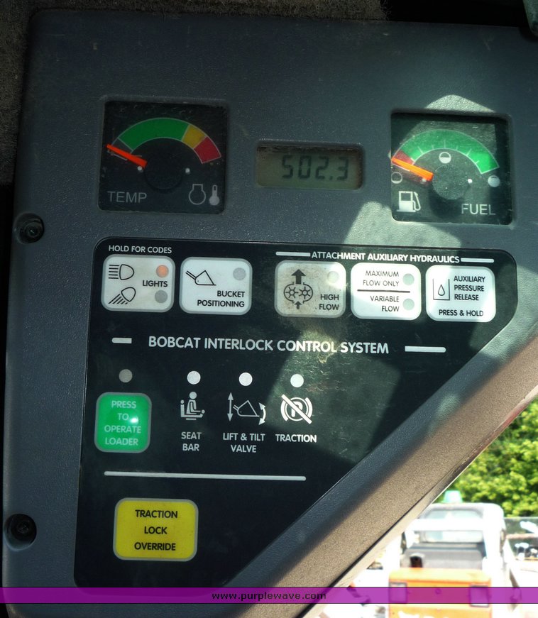 image for item 2286 2006 Bobcat T140 skid steer