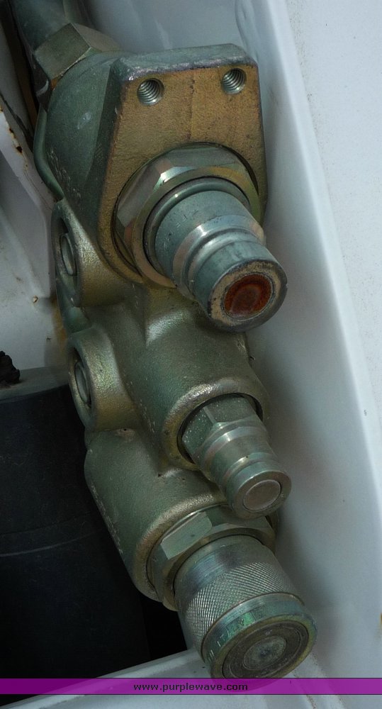 image for item 2288 2005 Bobcat S185 skid steer