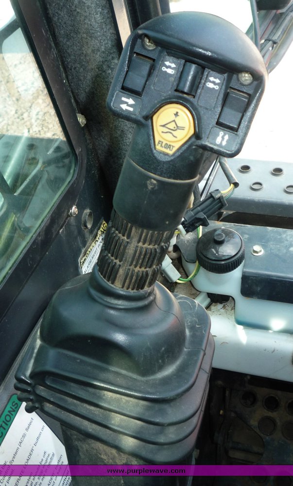 image for item 2288 2005 Bobcat S185 skid steer