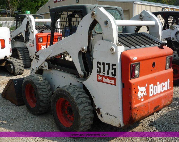image for item 2289 2006 Bobcat S175 skid steer