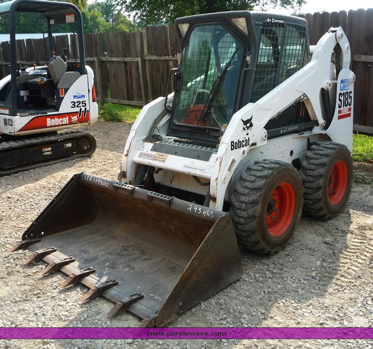 image for item 2289 2006 Bobcat S175 skid steer