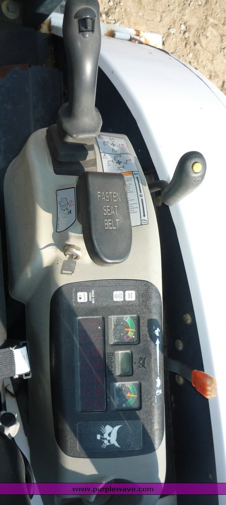 image for item 2290 2001 Bobcat 325D compact track excavator