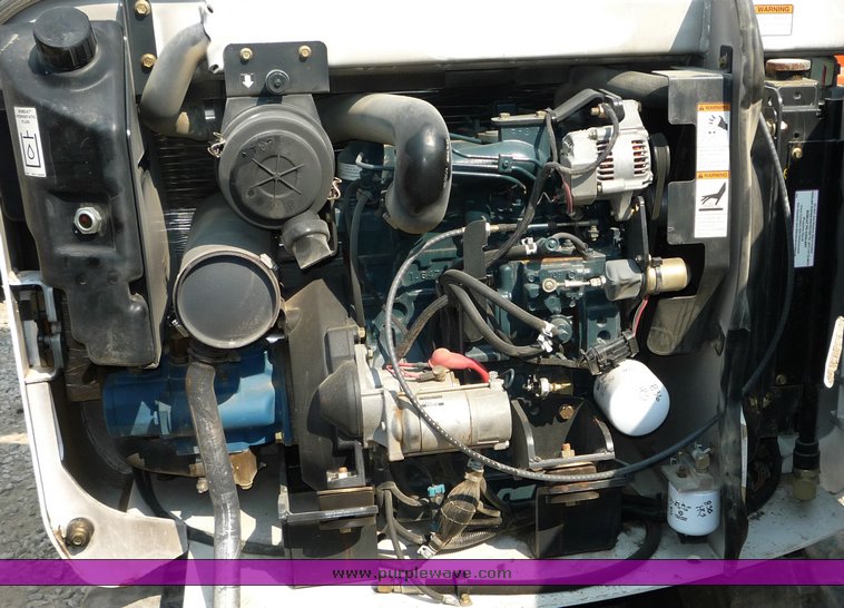 image for item 2290 2001 Bobcat 325D compact track excavator