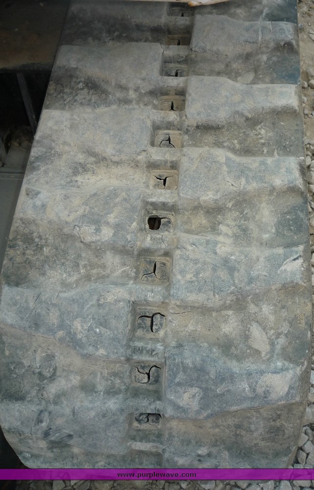 image for item 2290 2001 Bobcat 325D compact track excavator