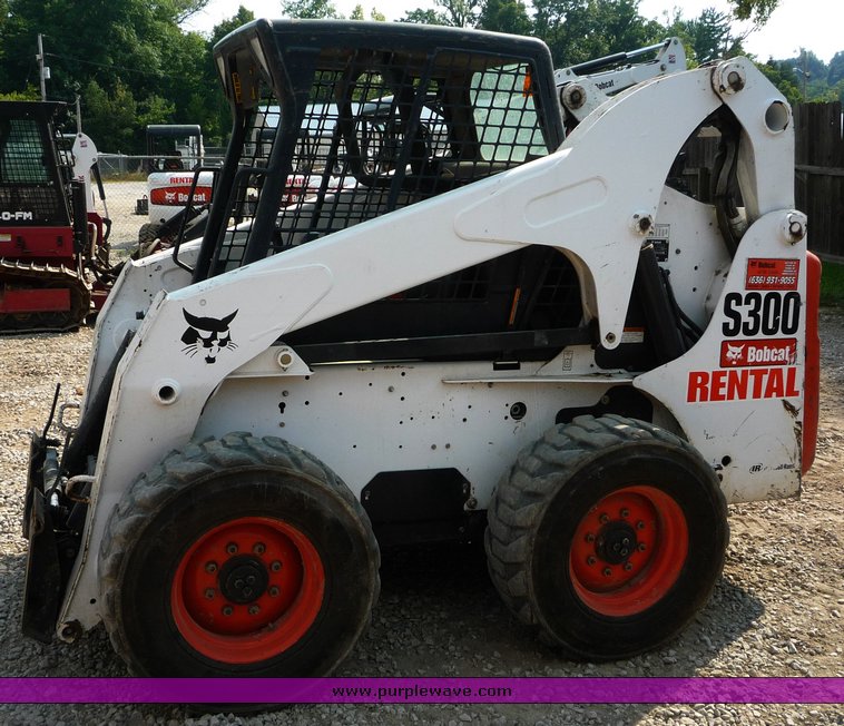 image for item 2291 2006 Bobcat S300 skid steer