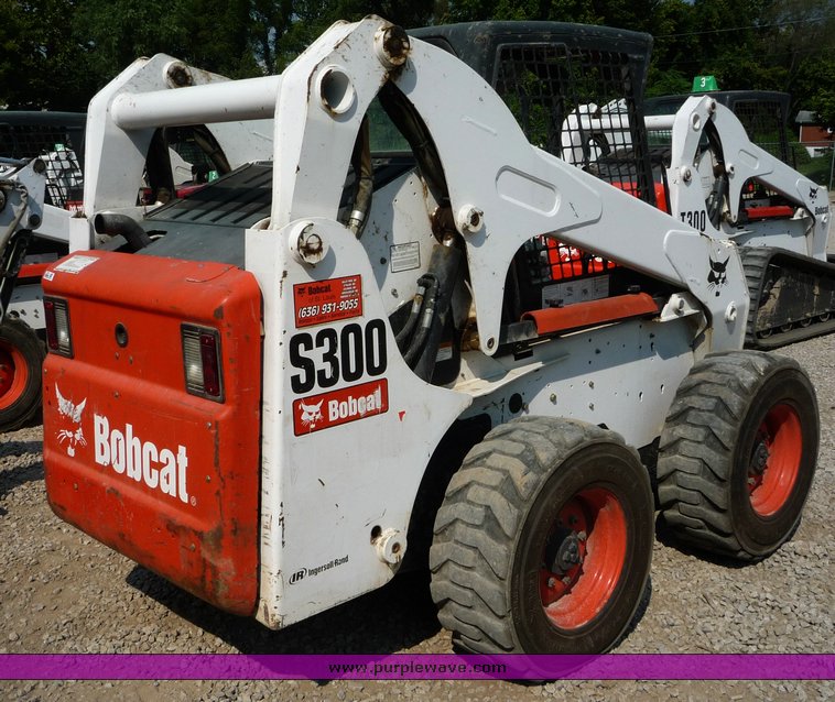 image for item 2291 2006 Bobcat S300 skid steer