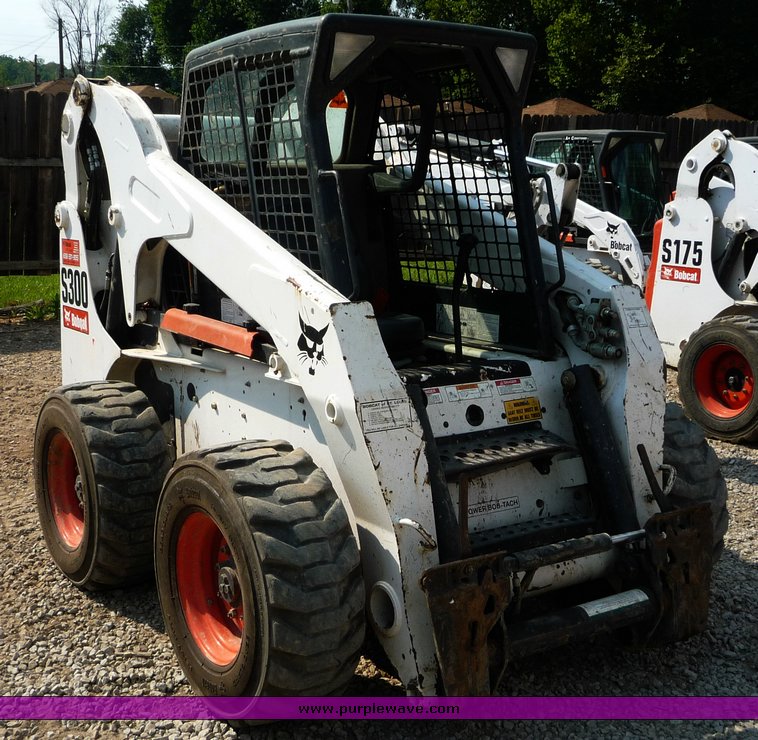image for item 2291 2006 Bobcat S300 skid steer