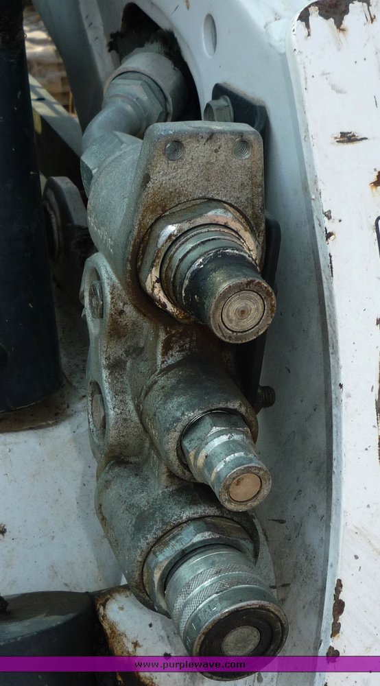 image for item 2291 2006 Bobcat S300 skid steer