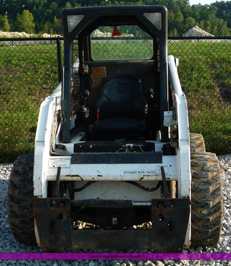 image for item 2292 2005 Bobcat S160 skid steer