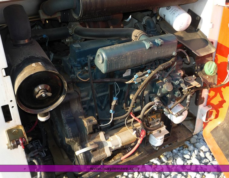 image for item 2292 2005 Bobcat S160 skid steer