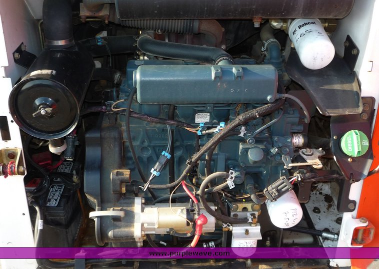 image for item 2293 2004 Bobcat S160 skid steer