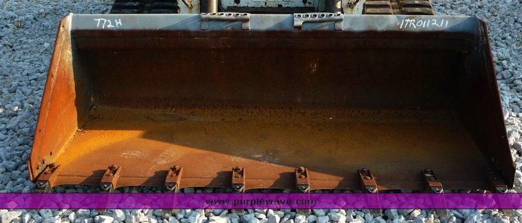 image for item 2294 2006 Bobcat T300 skid steer