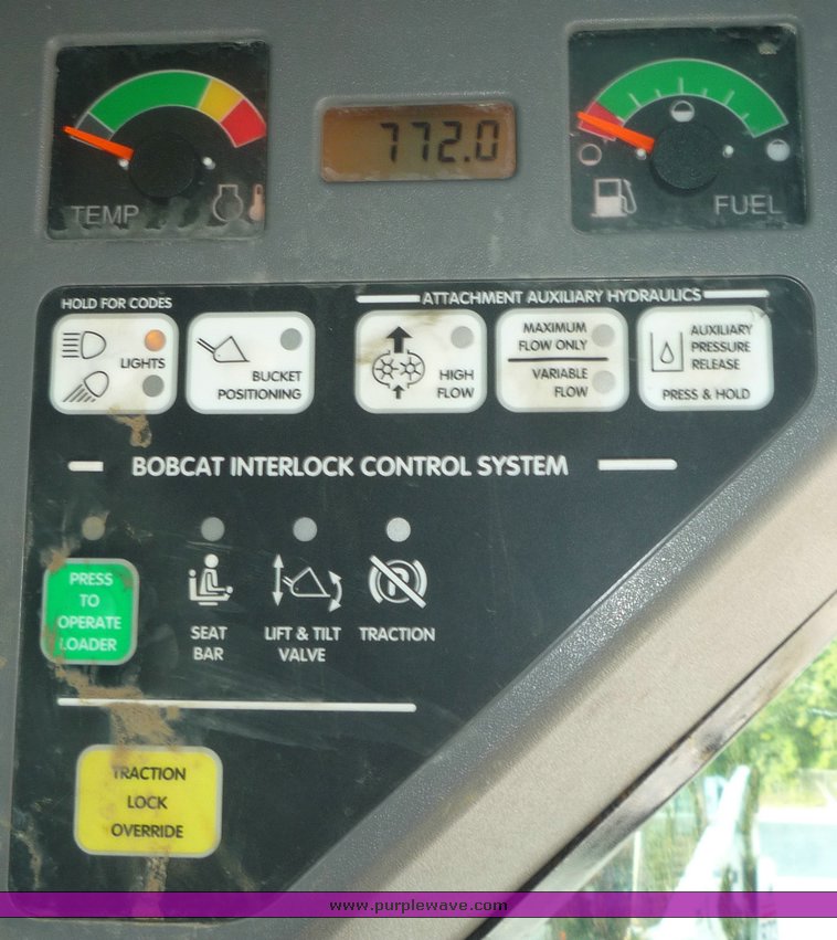 image for item 2294 2006 Bobcat T300 skid steer