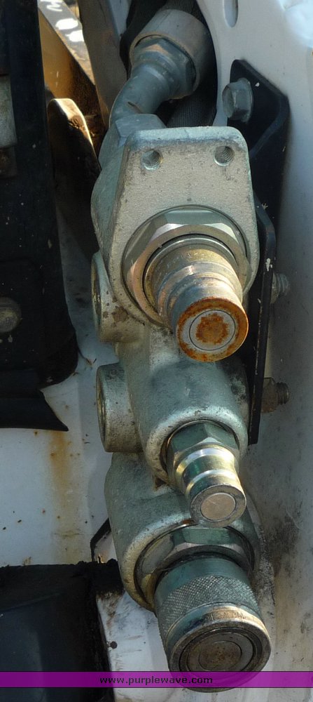 image for item 2294 2006 Bobcat T300 skid steer