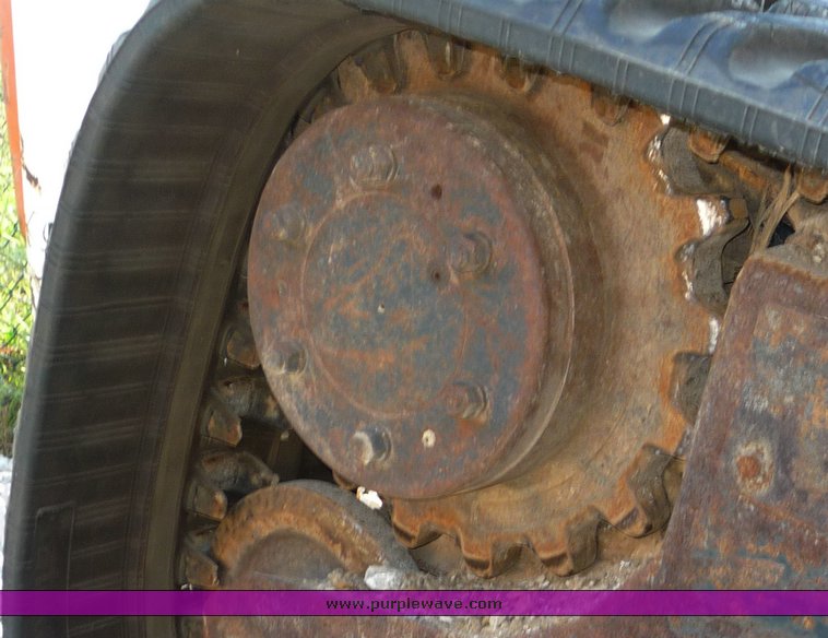 image for item 2294 2006 Bobcat T300 skid steer