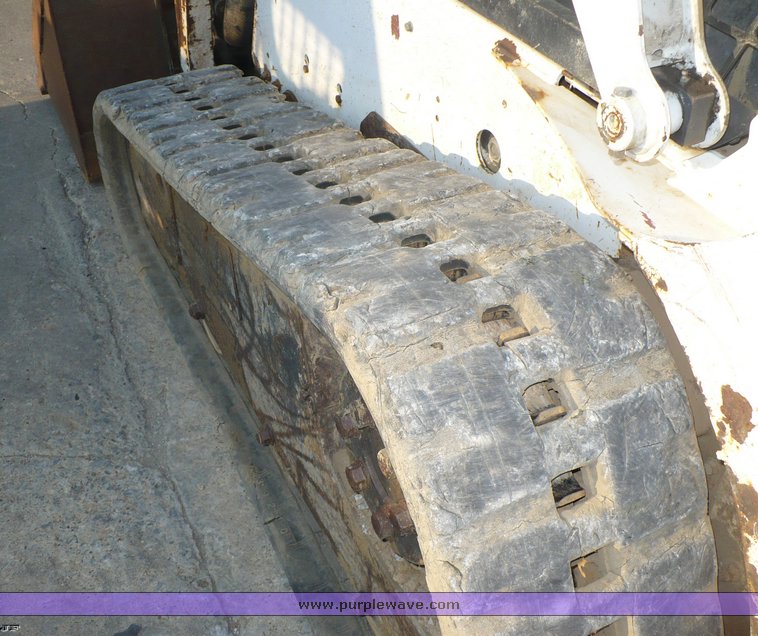 image for item 2295 2002 Bobcat T190 skid steer