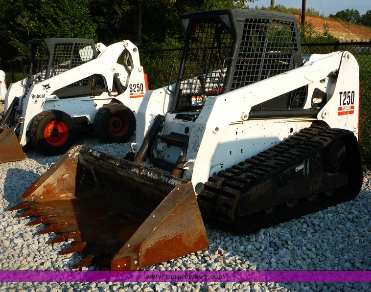 image for item 2296 2005 Bobcat T250 skid steer
