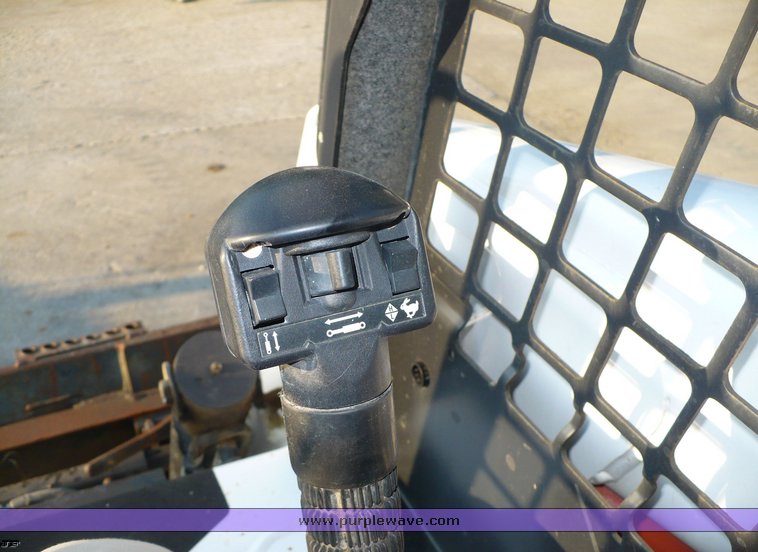 image for item 2299 2005 Bobcat T250 skid steer