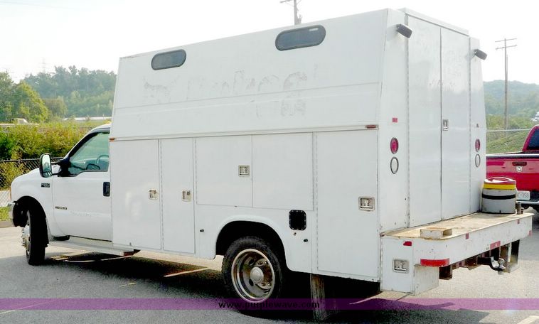 image for item 4081 2000 Ford F550 XL Super Duty service truck