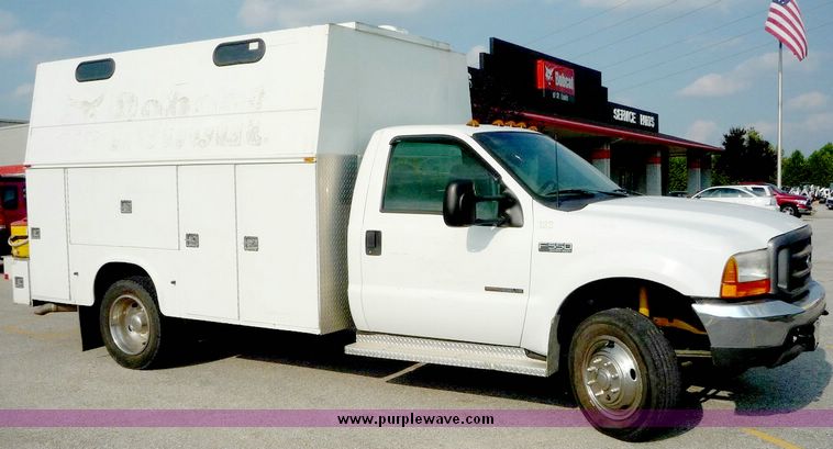 image for item 4081 2000 Ford F550 XL Super Duty service truck