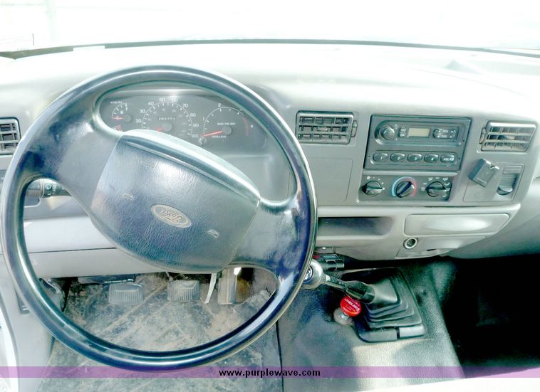 image for item 4081 2000 Ford F550 XL Super Duty service truck