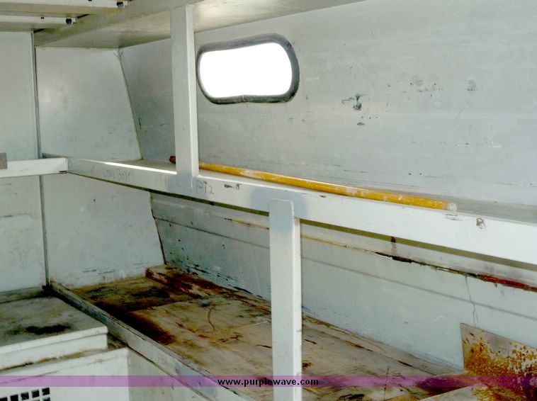 image for item 4081 2000 Ford F550 XL Super Duty service truck