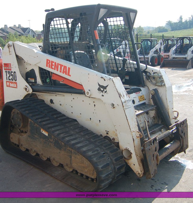image for item 6003 2006 Bobcat T250 skid steer