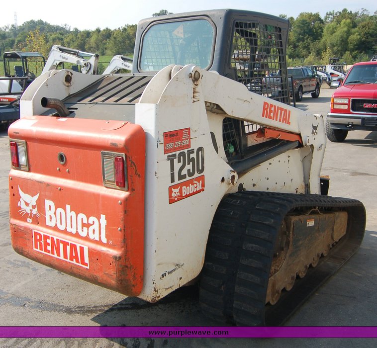 image for item 6003 2006 Bobcat T250 skid steer