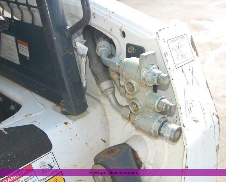 image for item 6003 2006 Bobcat T250 skid steer