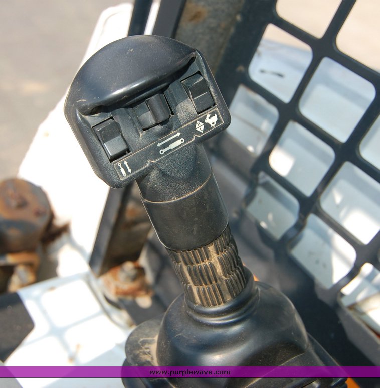 image for item 6003 2006 Bobcat T250 skid steer