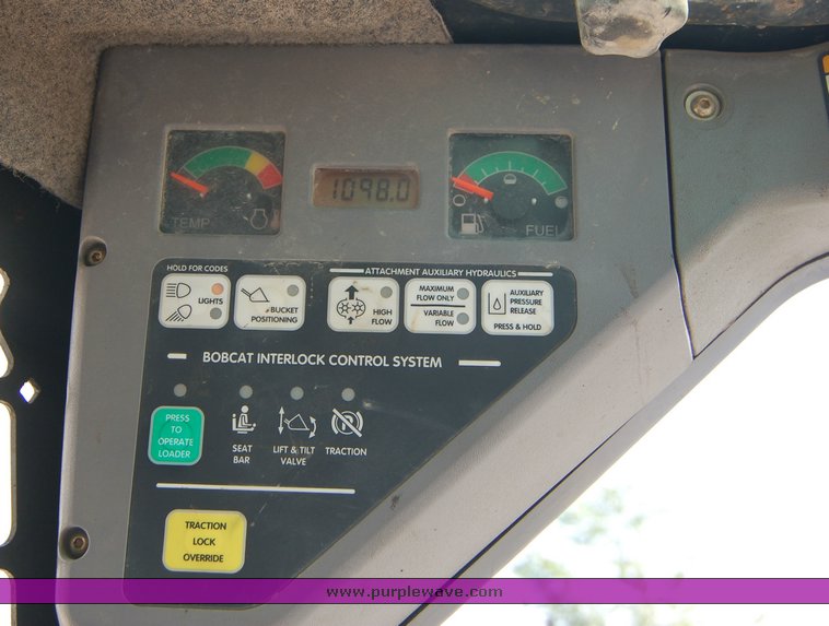 image for item 6006 2005 Bobcat T300 skid steer