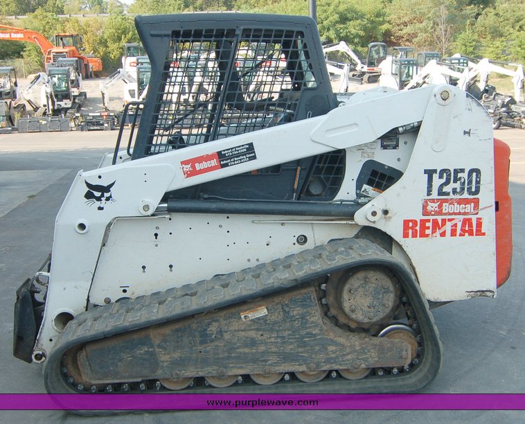 image for item 6007 2007 Bobcat T250 skid steer