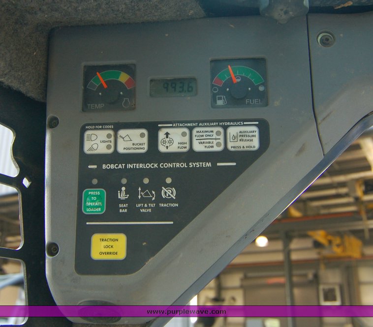 image for item 6007 2007 Bobcat T250 skid steer