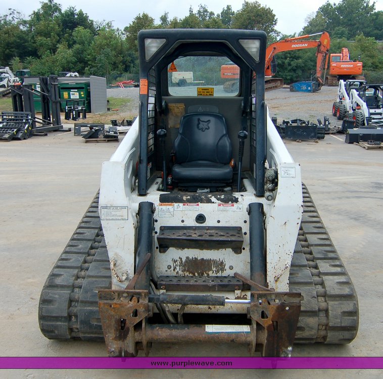 image for item 6009 2005 Bobcat T250 skid steer