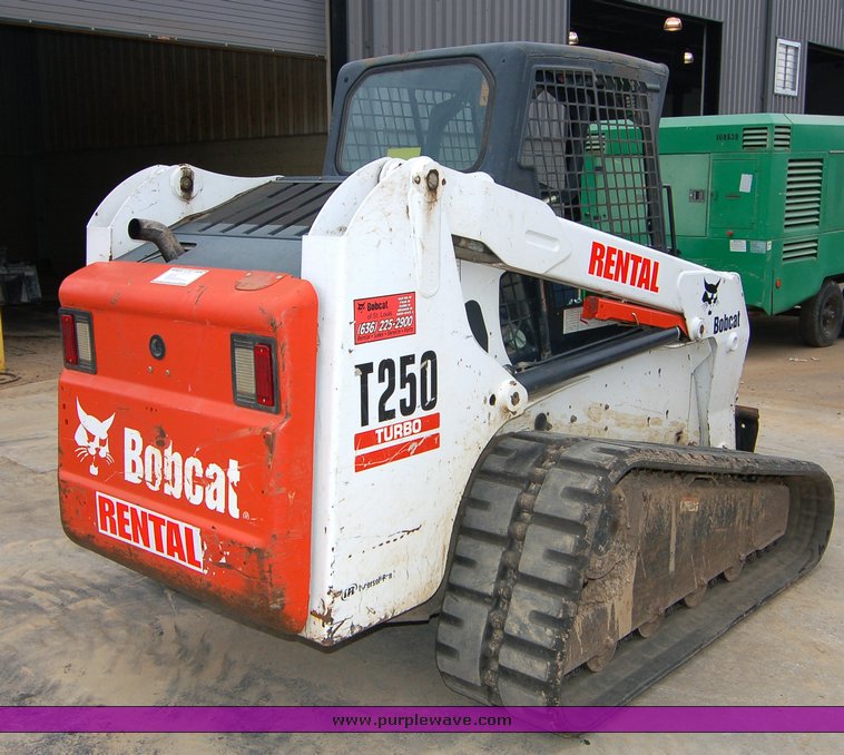 image for item 6009 2005 Bobcat T250 skid steer