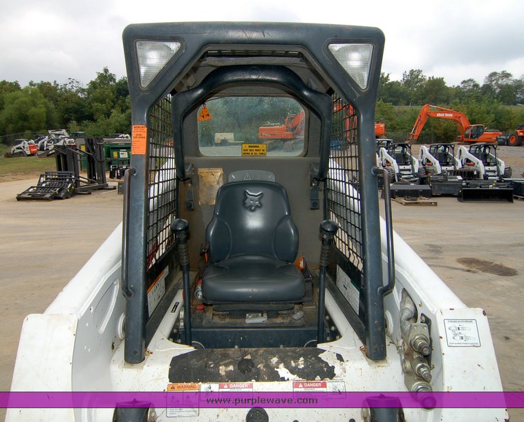 image for item 6009 2005 Bobcat T250 skid steer