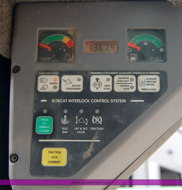 image for item 6009 2005 Bobcat T250 skid steer