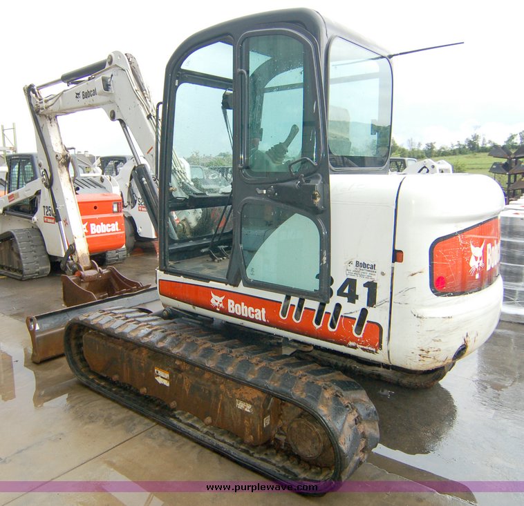 image for item 6010 2006 Bobcat 341G compact excavator
