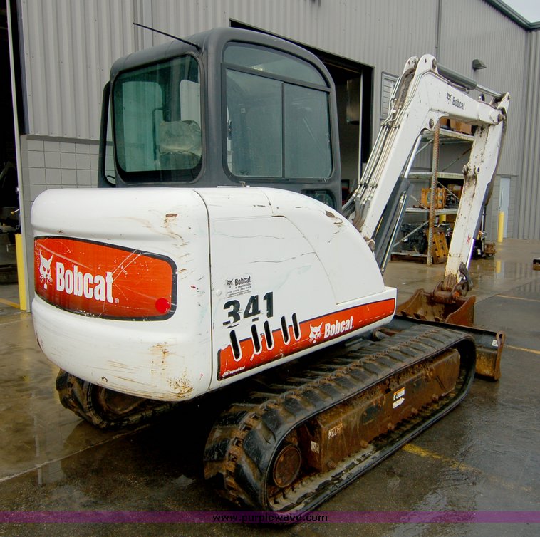 image for item 6010 2006 Bobcat 341G compact excavator