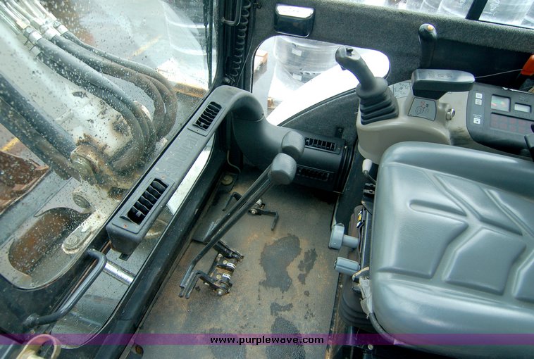 image for item 6010 2006 Bobcat 341G compact excavator